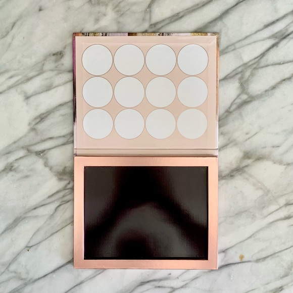 *SOLD* Empty Magnetic Palette (Give Me Glow) - Picture 3 of 4